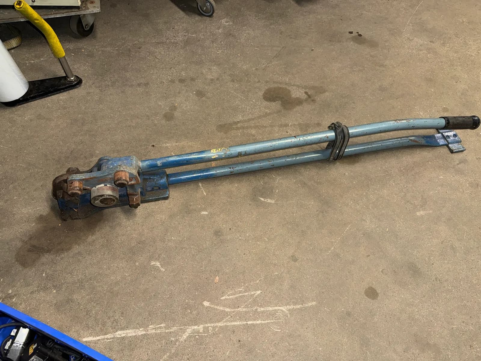 heavy-duty-rebar-cutter-and-bender-f4b456