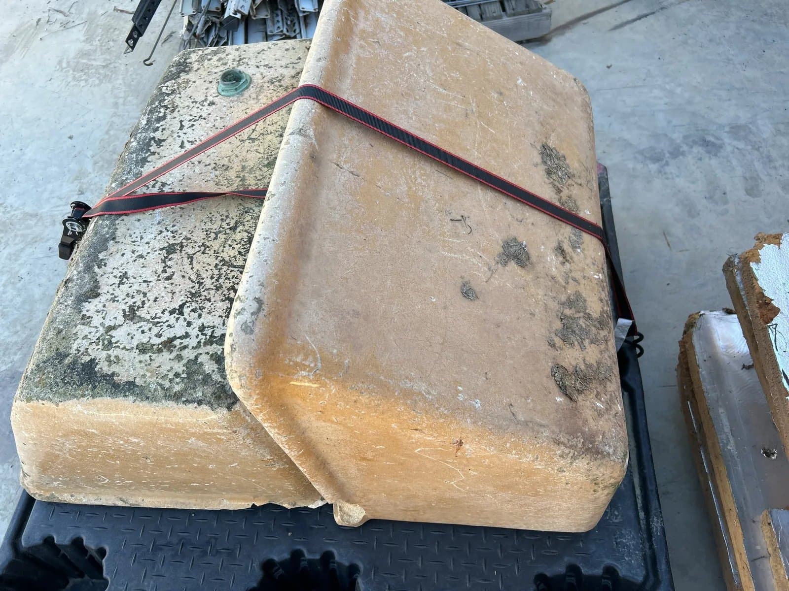 2-cement-sinks-29x23x19-mndhhb49