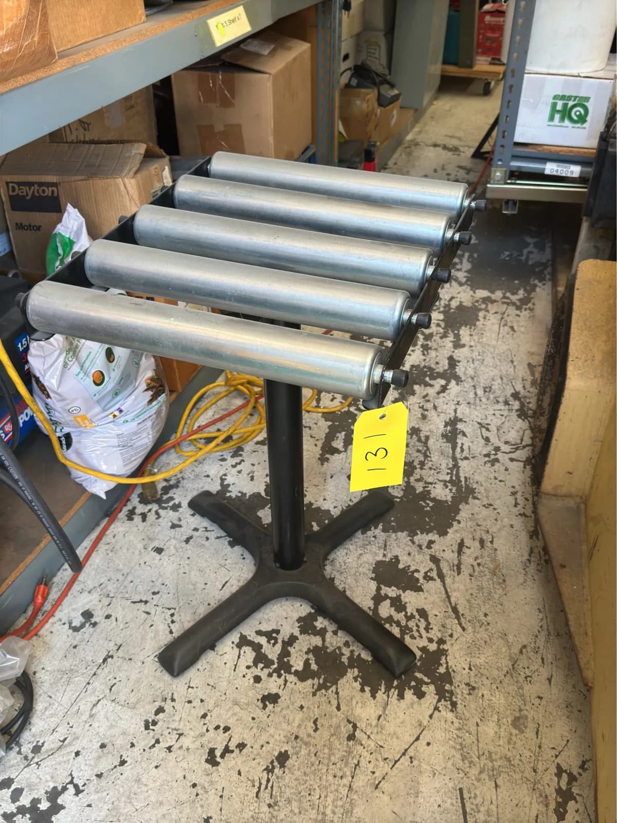 material-stand-a0fb5d