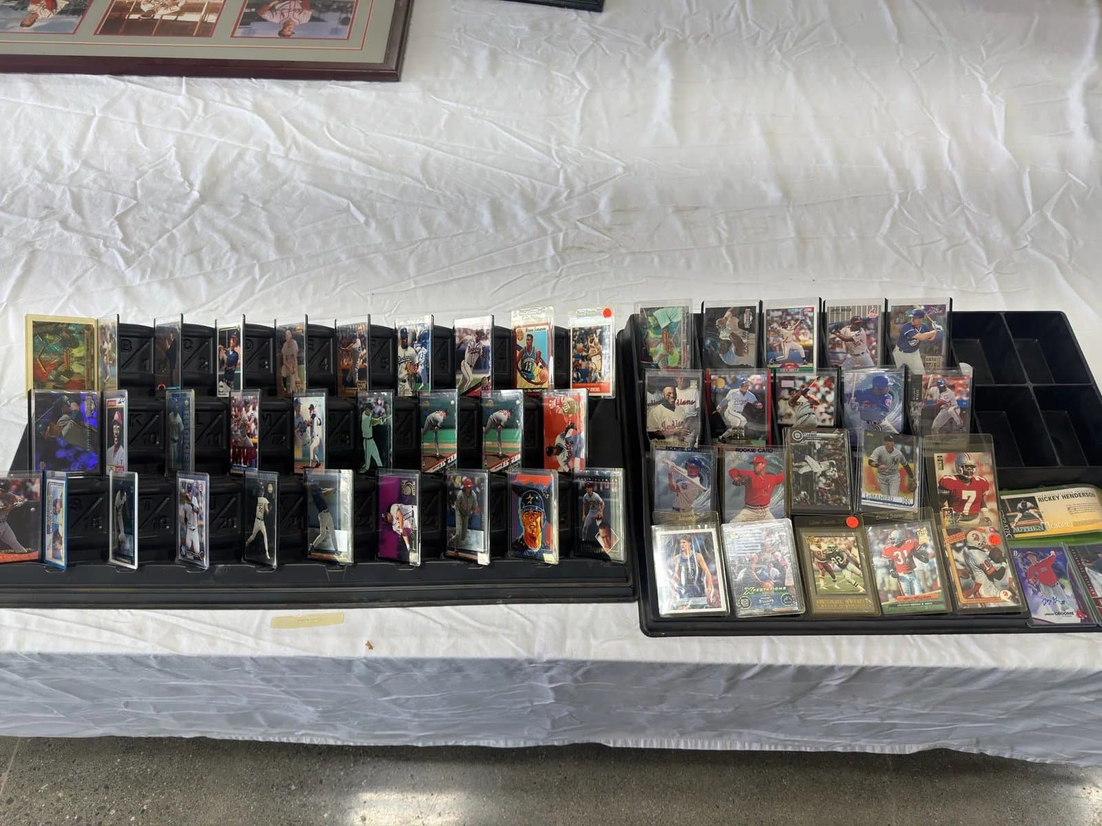 sports-trading-cards-mndibdnr