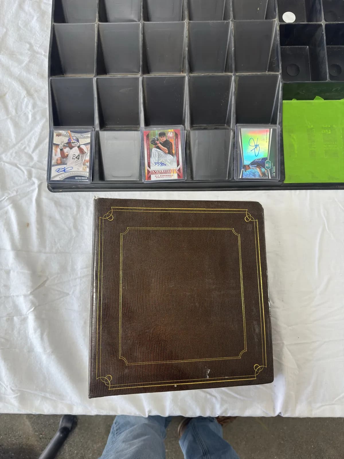 sports-trading-cards-mndijth0