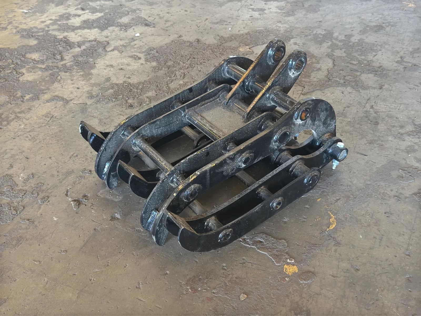 2026-future-mini-excavator-grapple-unused-mn9bwztq