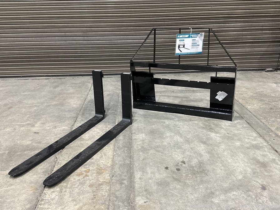 2026-cfg-industrial-saii100-skid-steer-fork-attachment-unused-mnf2jw7f