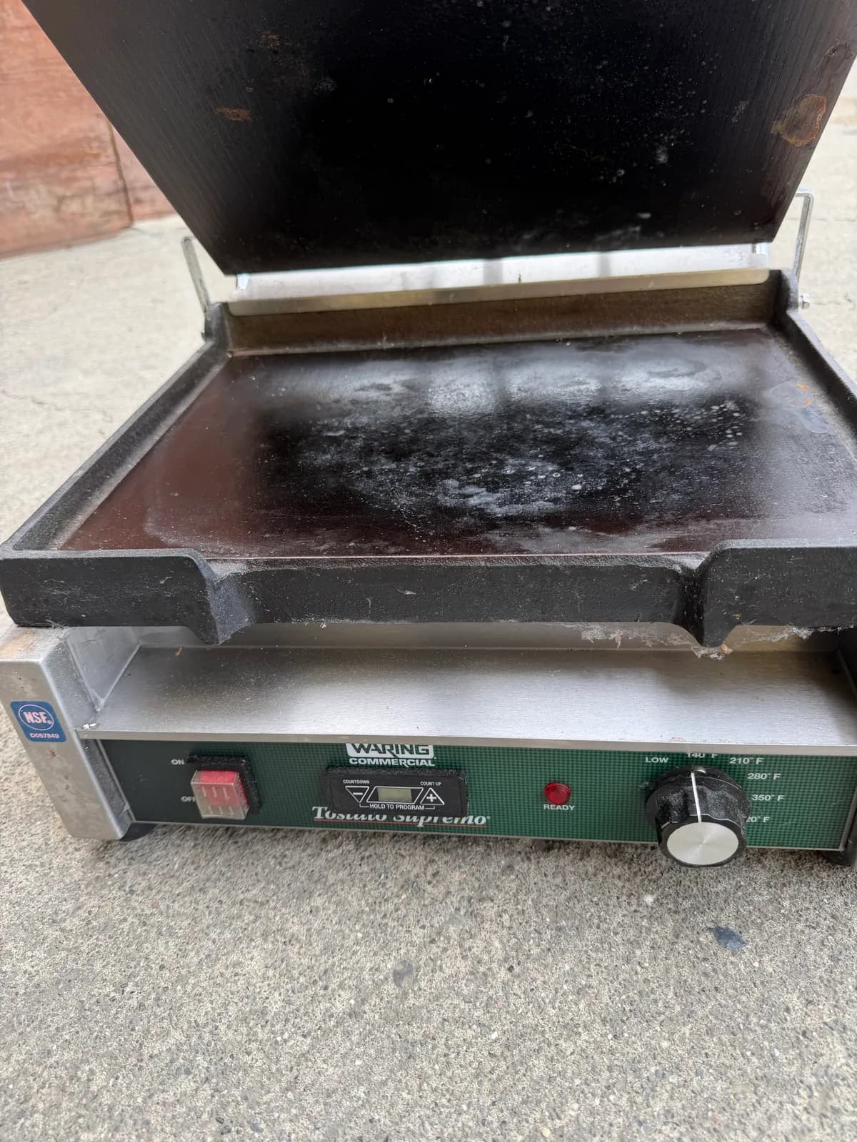 commercial-electric-griddle-with-adjustable-temperature-control-5ccae7