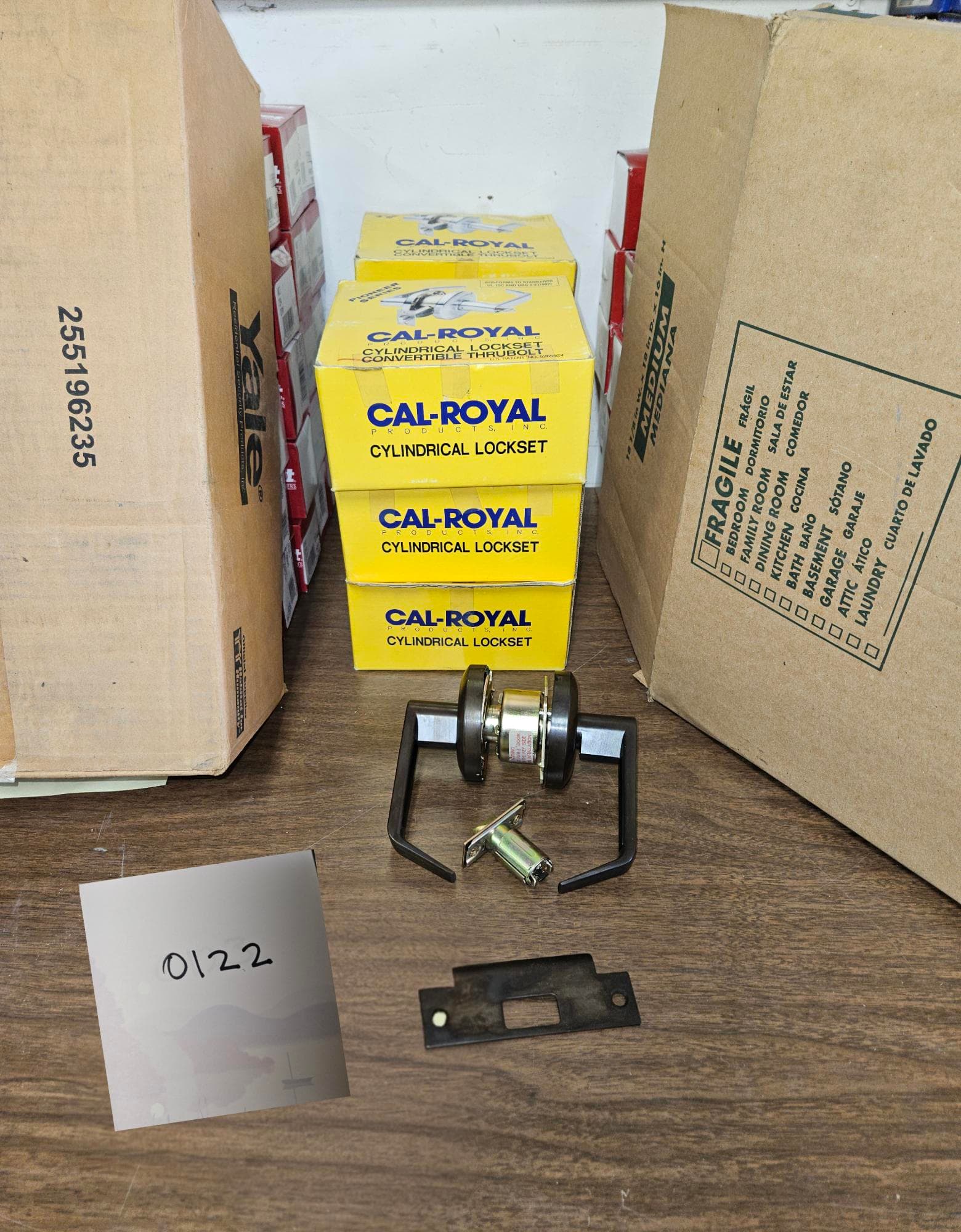 5-cal-royal-door-handlelocks-mni8h1rd