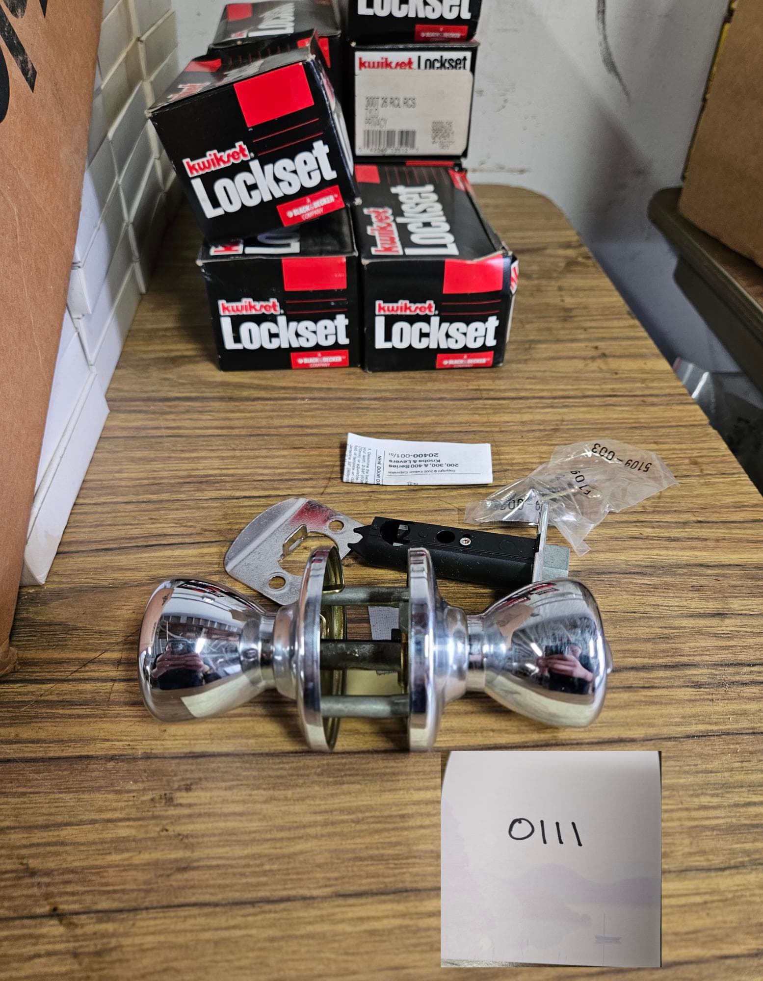 9-lockset-doorknob-locks-mni8hm5g