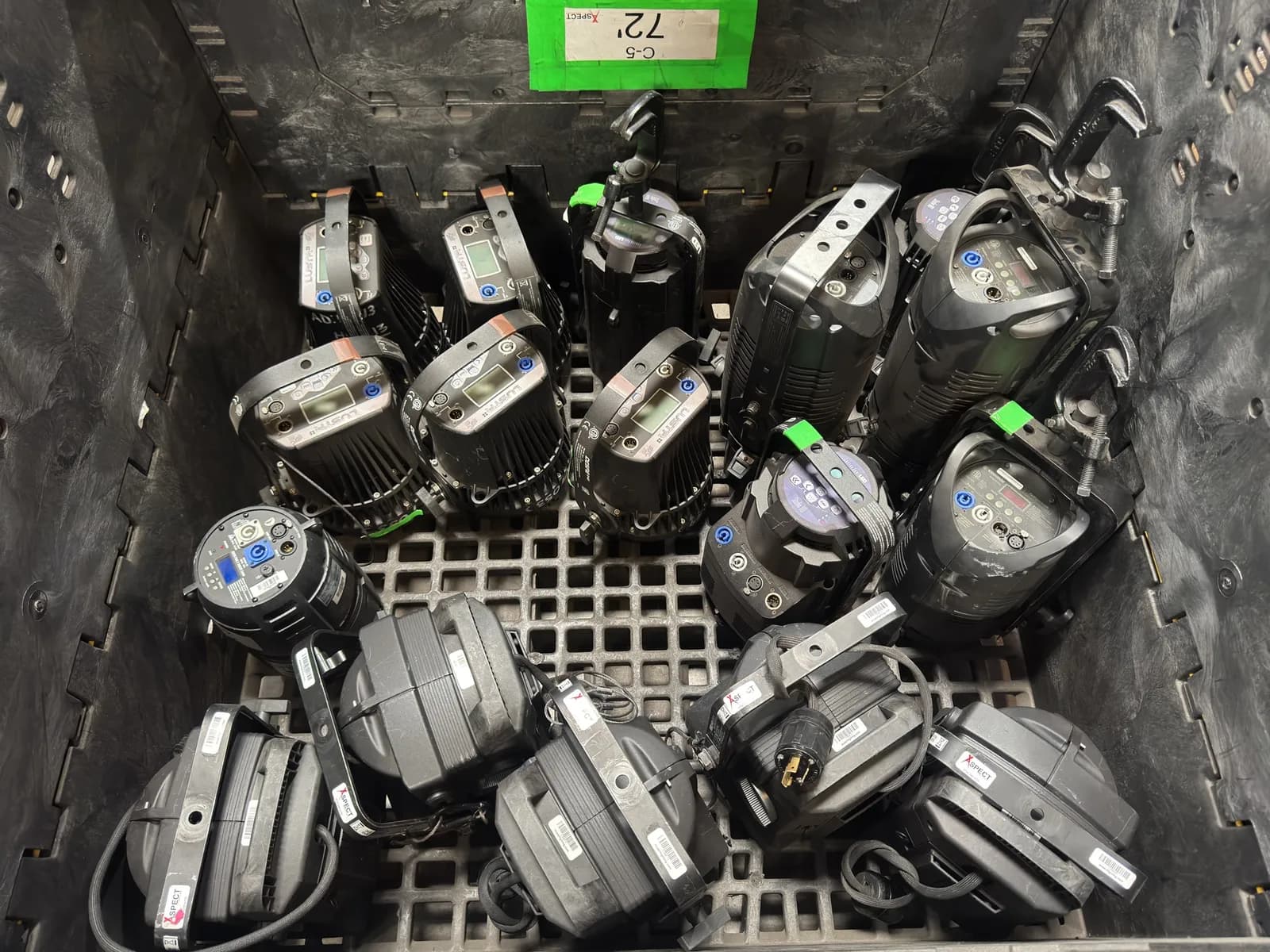 17-assorted-lighting-fixtures-etc-source-four-fresnel-coemar-full-spectrum-etc-source-four-lustr-and-more-mnovsicl