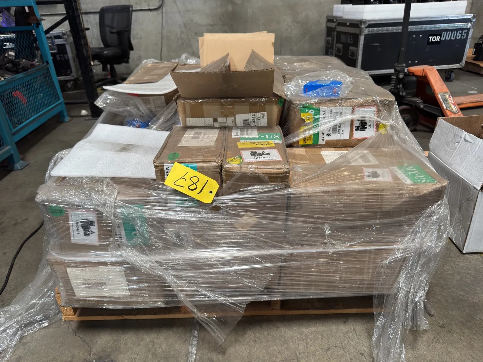 contents-of-pallet-approximately-23-boxes-of-evolutioncells-li-ion-148v-8800mah-battery-packs-mnovu4xk