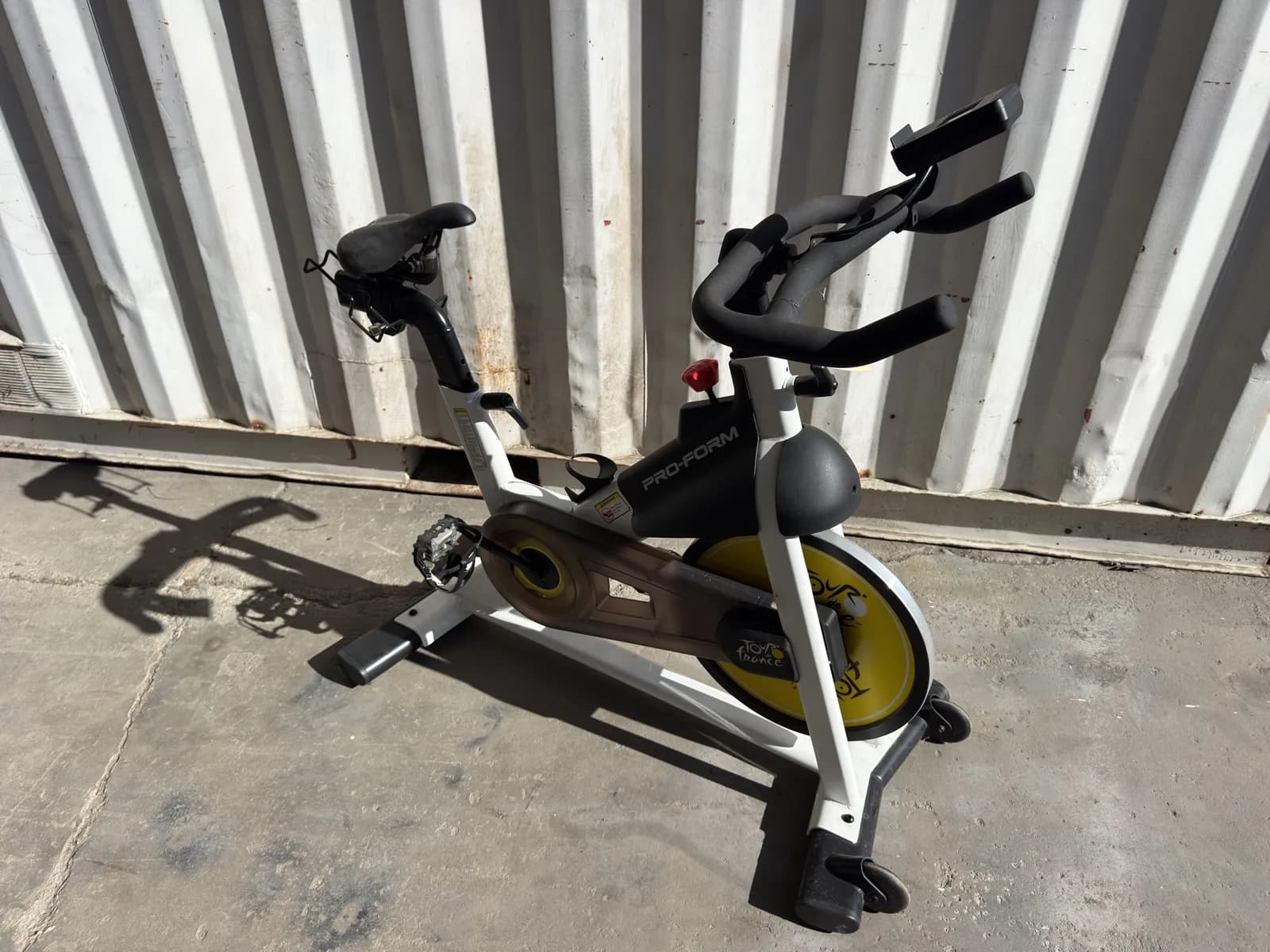 pro-form-tour-de-france-exercise-bike-c388ff