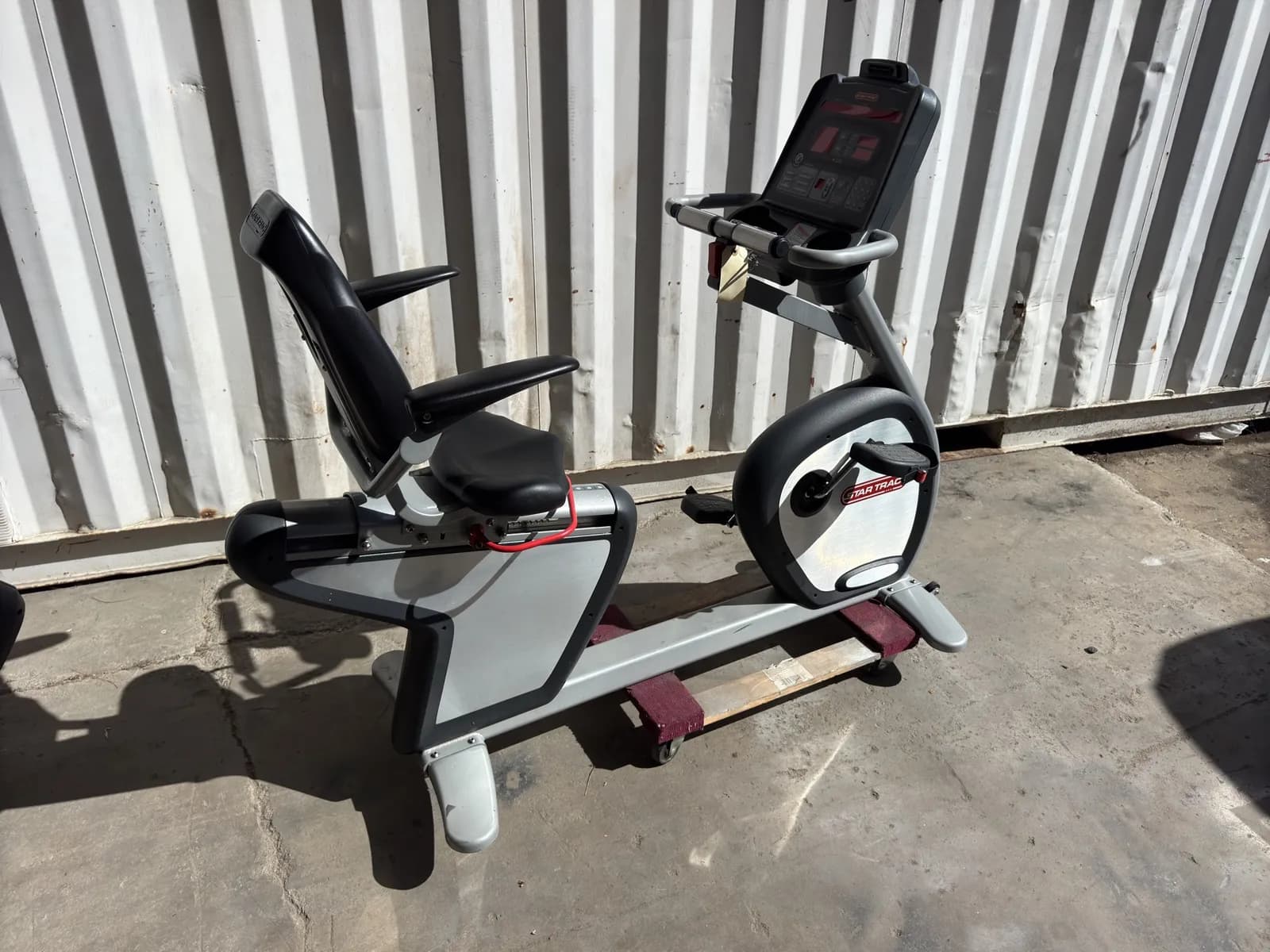 star-trac-p-rb-exercise-bike-6125c2