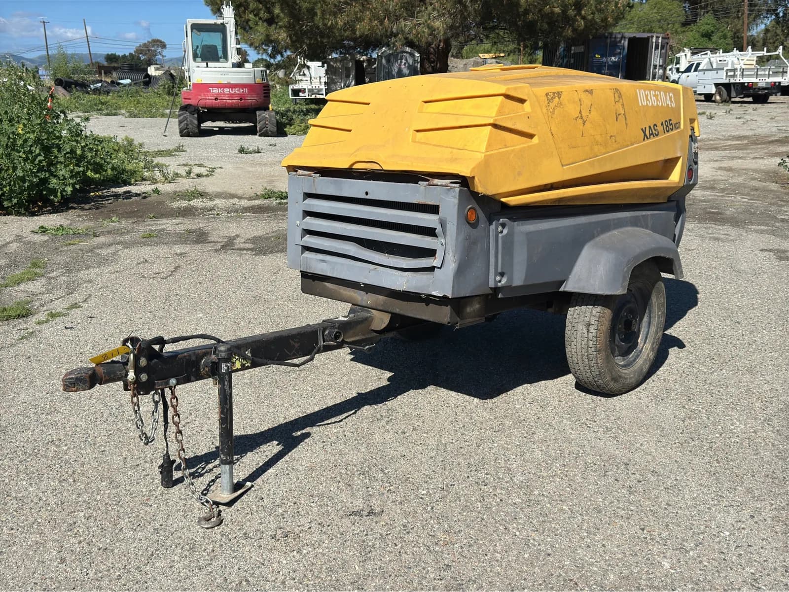 2015-atlas-copco-xas-185-diesel-air-compressor-trailer-mnp6guol