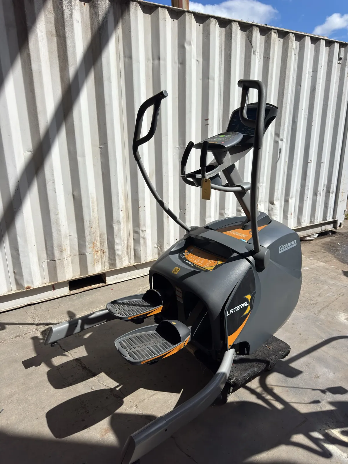 octane-fitness-lateral-lx8000-elliptical-machine-6669ce