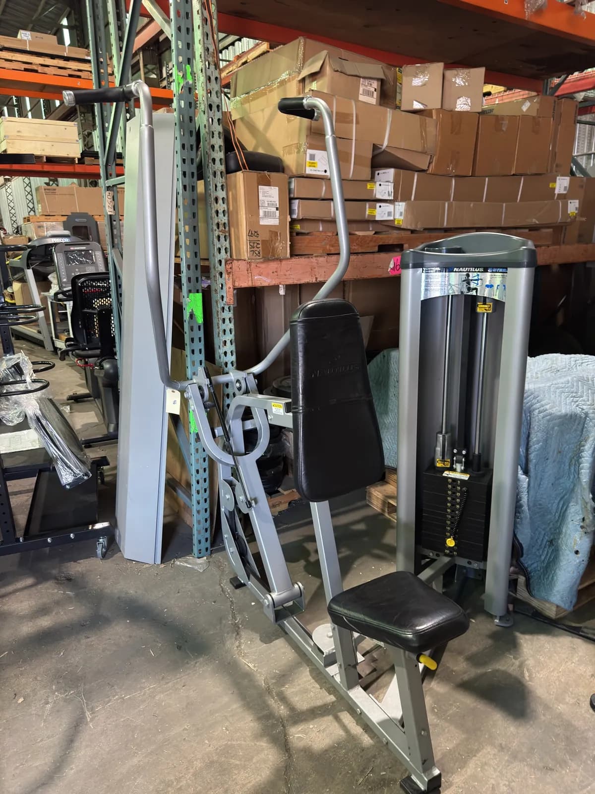 nautilus-s4vc-vertical-chest-machine-998e99