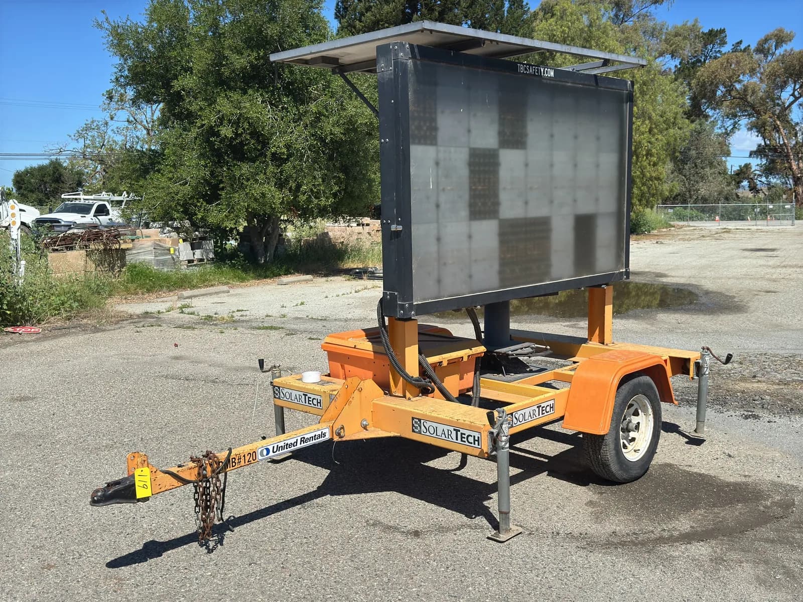 2013-solartech-silent-messenger-ii-display-board-trailer-mnp6jqh5