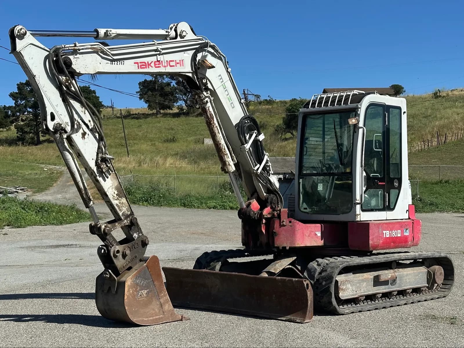 tekeuchi-tb180fr-crawler-excavator-mnp5woq7