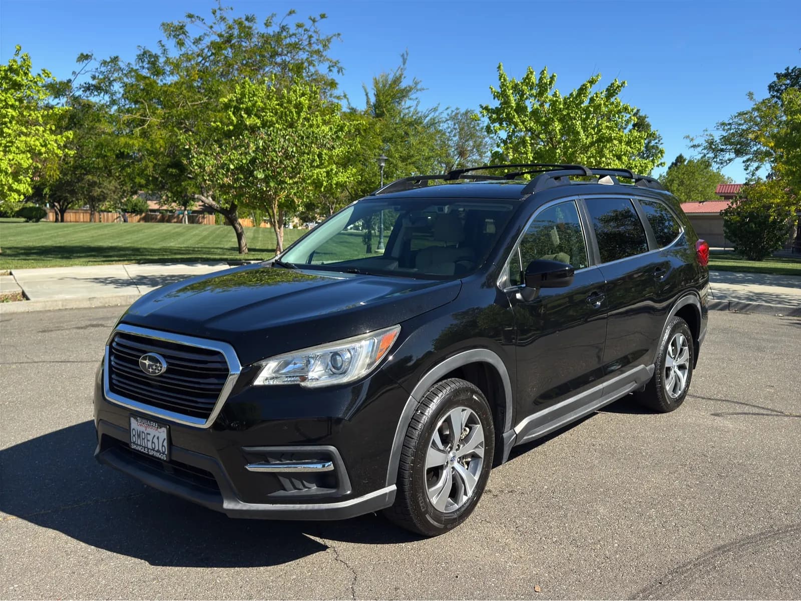 bankruptcy-auction-of-2019-subaru-ascent-suv-mns2usxn