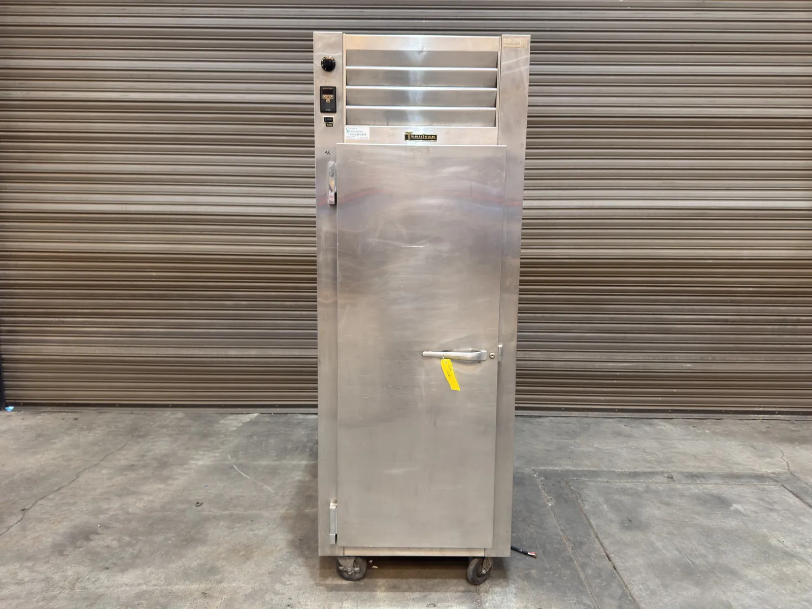 traulsen-1-door-heated-food-storage-cabinet-model-rhp132w-087-mnlw4y5p