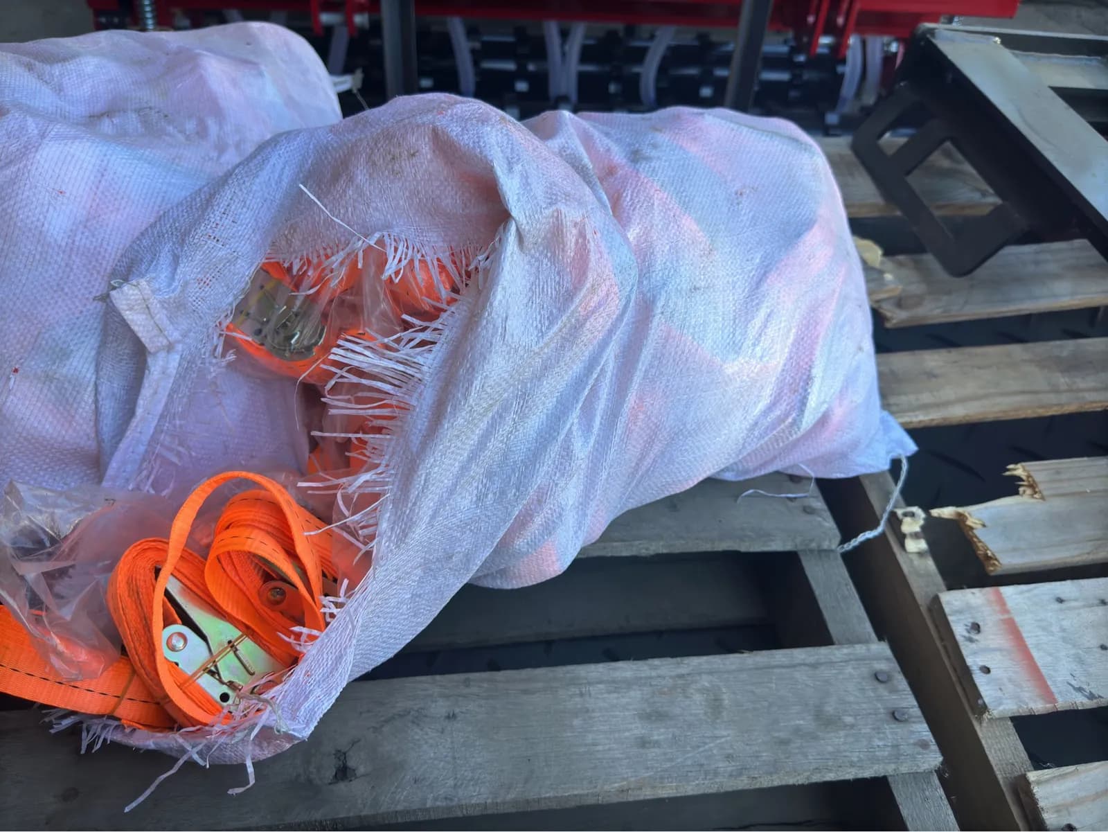 quantity-of-ratchet-straps-unused-mo3g0orf