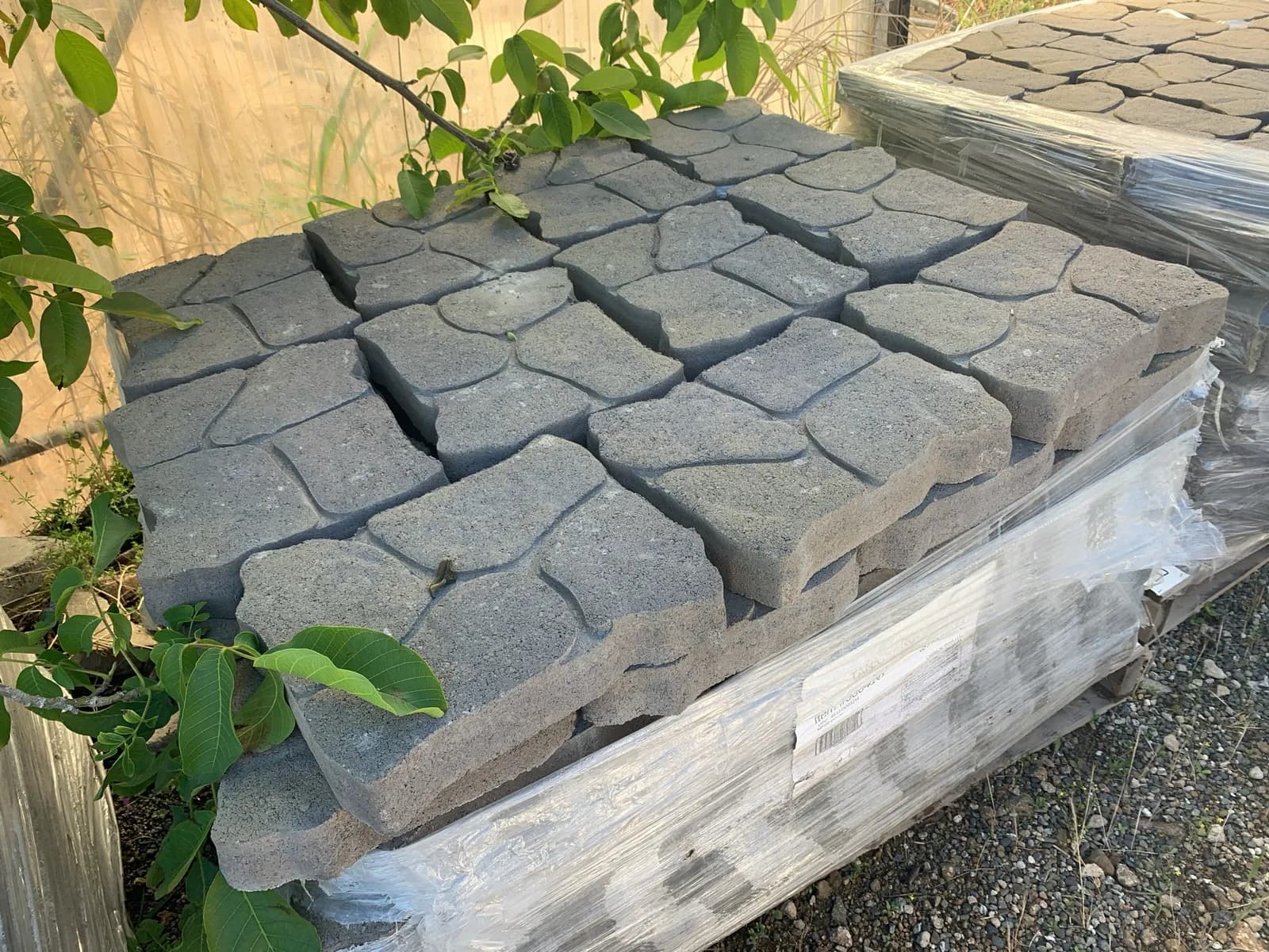1-pallet-alameda-patio-stone-tancharcoal-mo8x127r