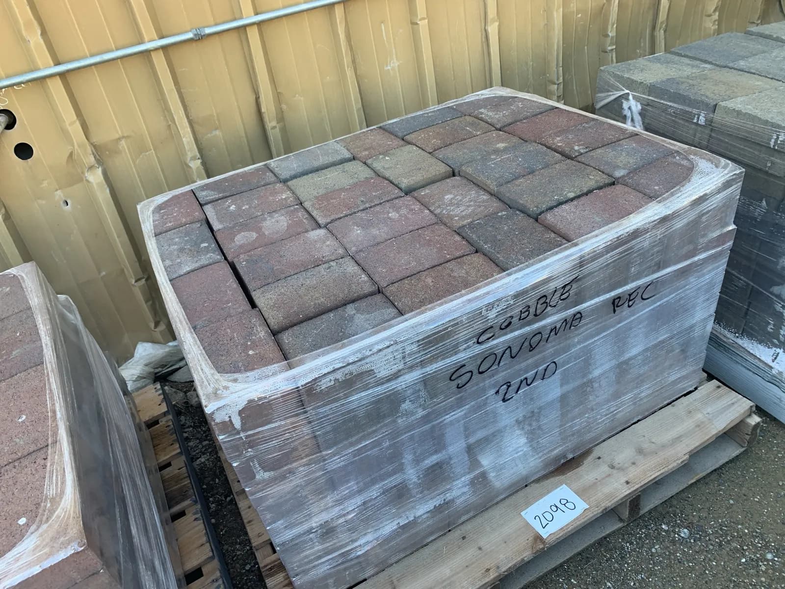 1-pallet-cobble-stone-sonoma-blend-rectangle-pavers-3dd05f