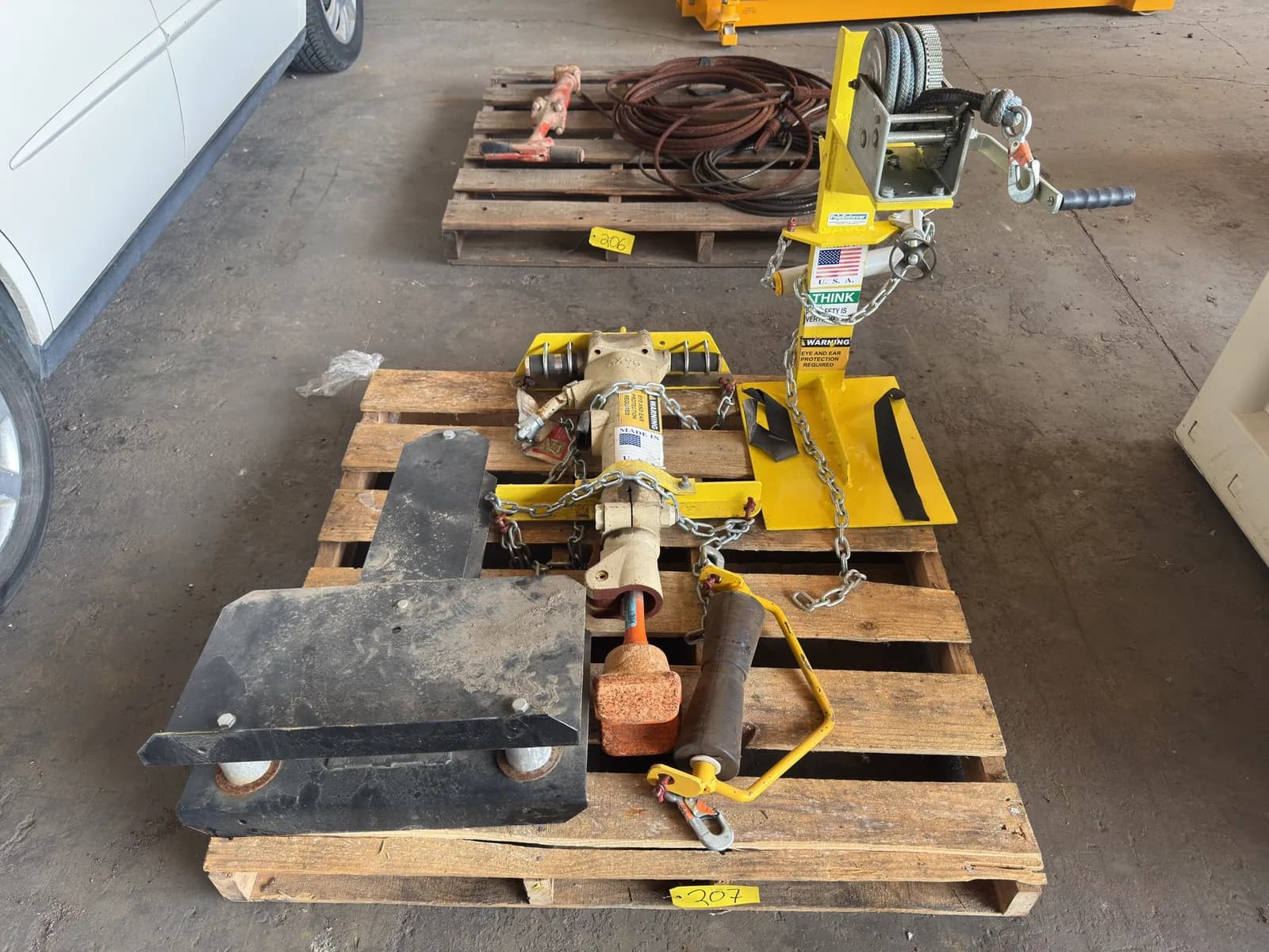 contents-of-pallet-pole-enforcer-laminated-wood-systems-heavy-duty-cable-management-and-more-340684