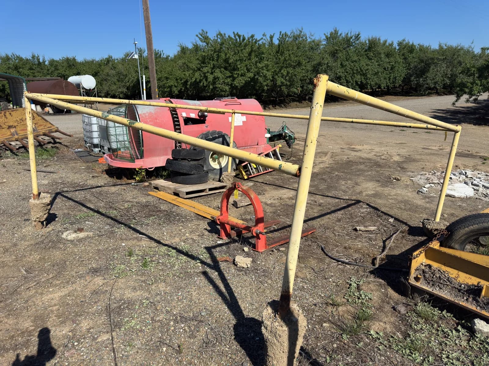 steel-guard-rail-e4eb4a