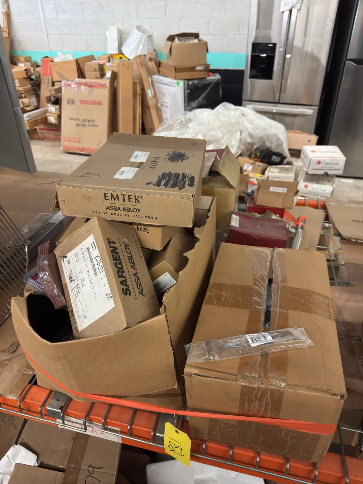 bulk-lot-of-hardware-locksets-handles-fan-blades-and-water-supply-line-mqk55wq0