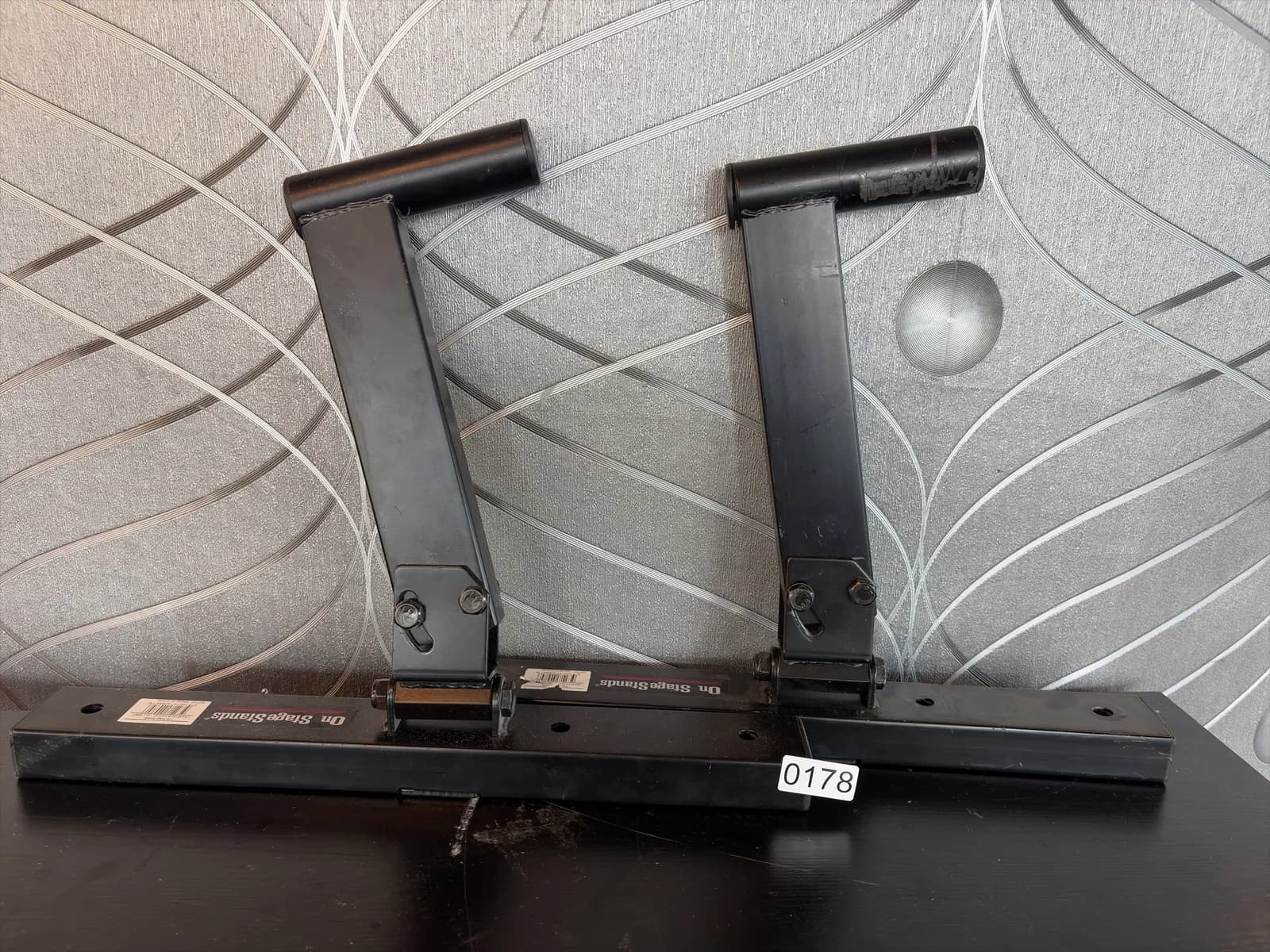 2-swivel-tilt-bracket-mpr3uv0i
