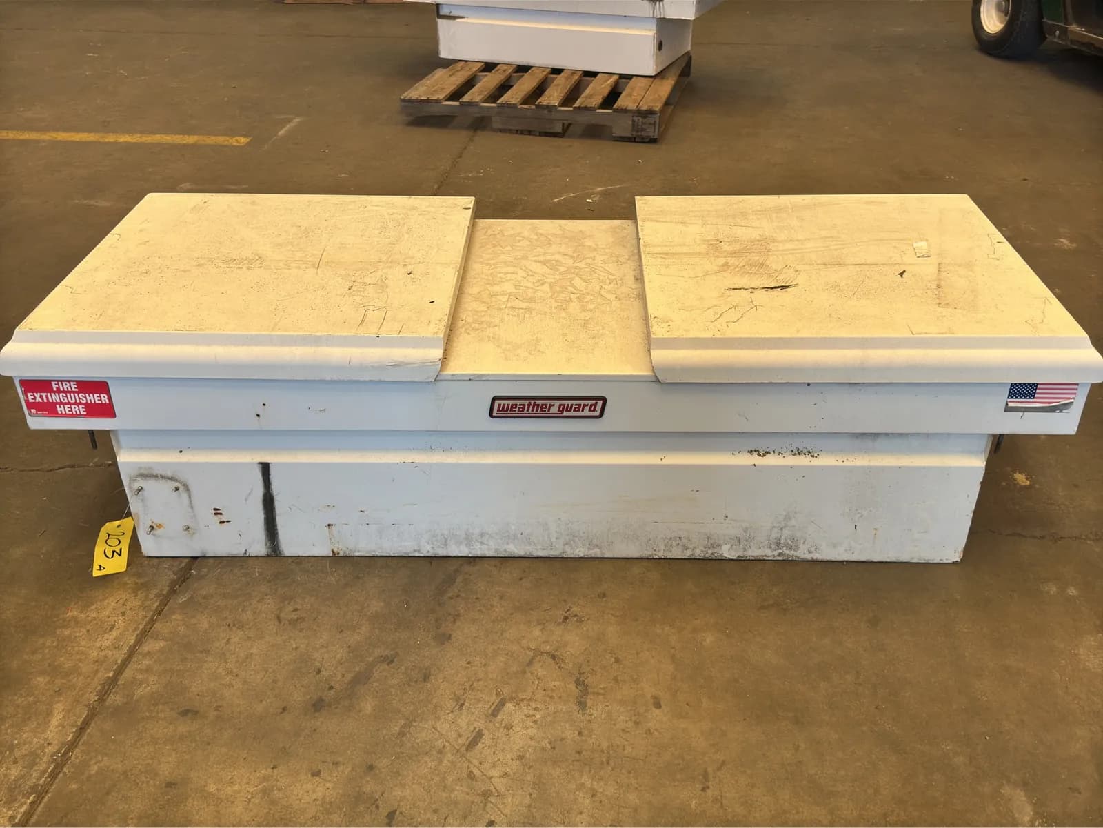 weather-guard-truck-tool-box-no-key-locked-mpmq9n4x