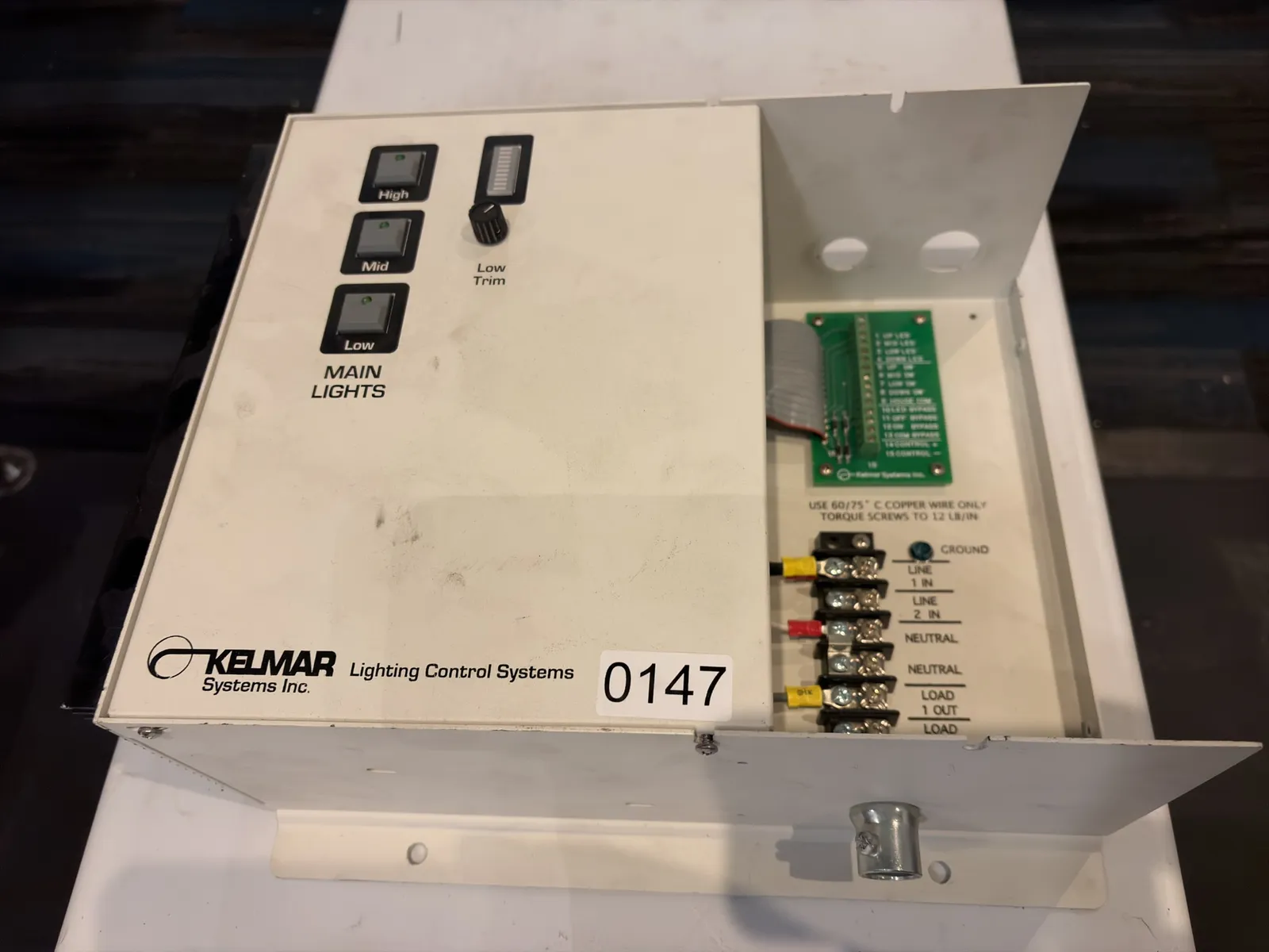 kelmar-systems-lighting-control-system-0fc0e2
