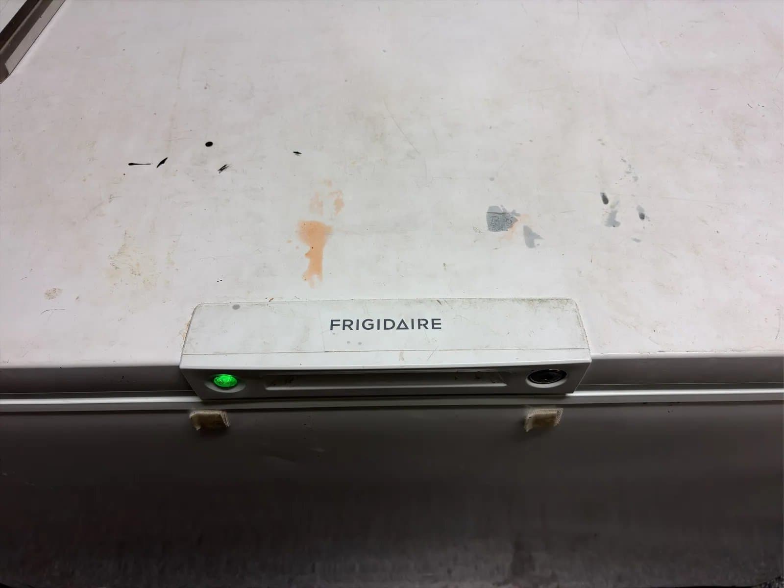 commercial-chest-freezer-mpvfl2sh