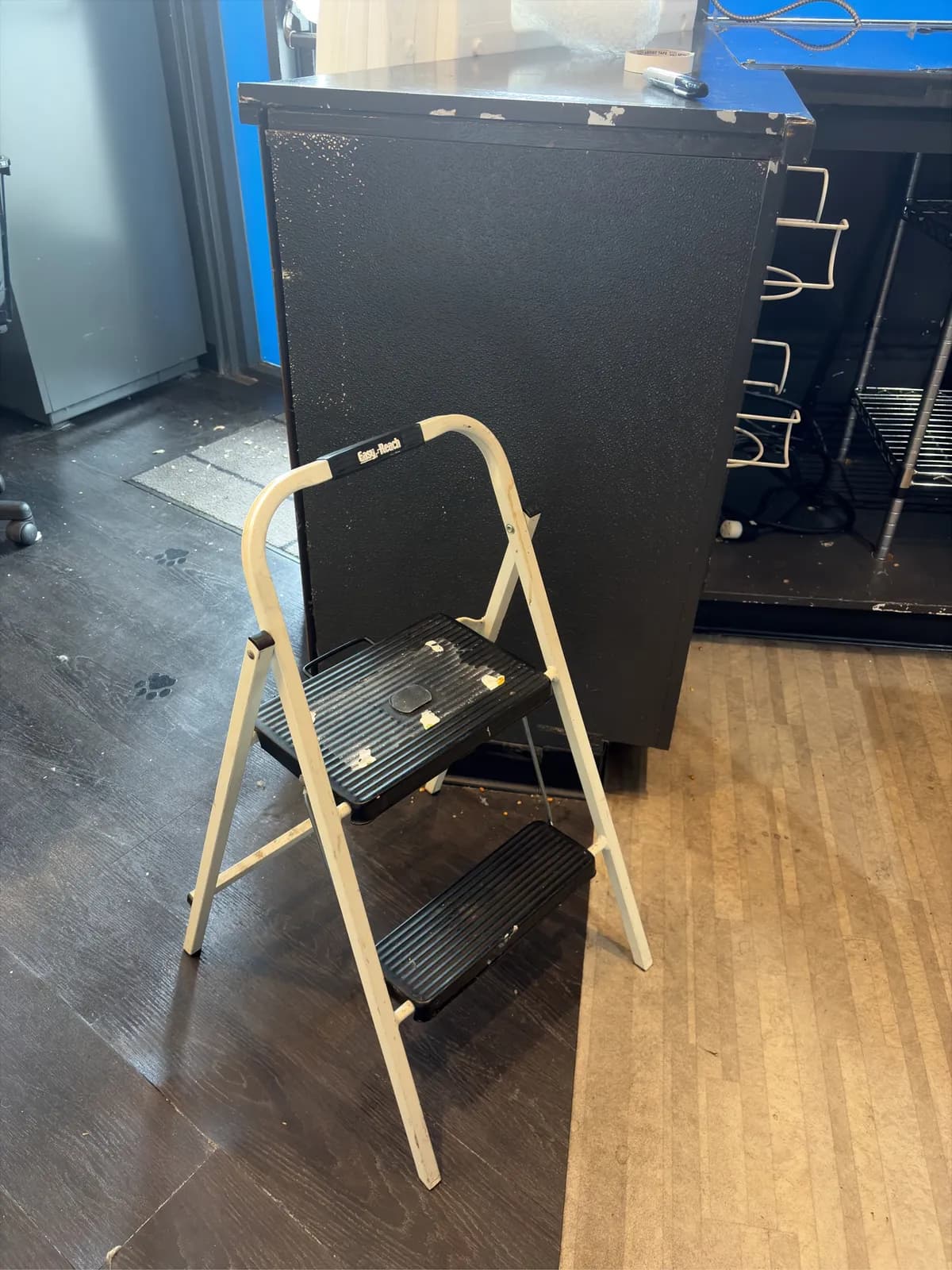 step-stool-easy-reach-collaspable-2-steps-9ca015