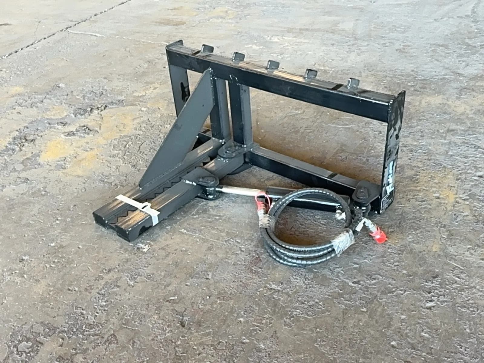 2026-future-tp25-skid-steer-tree-puller-unused-mqk264qq