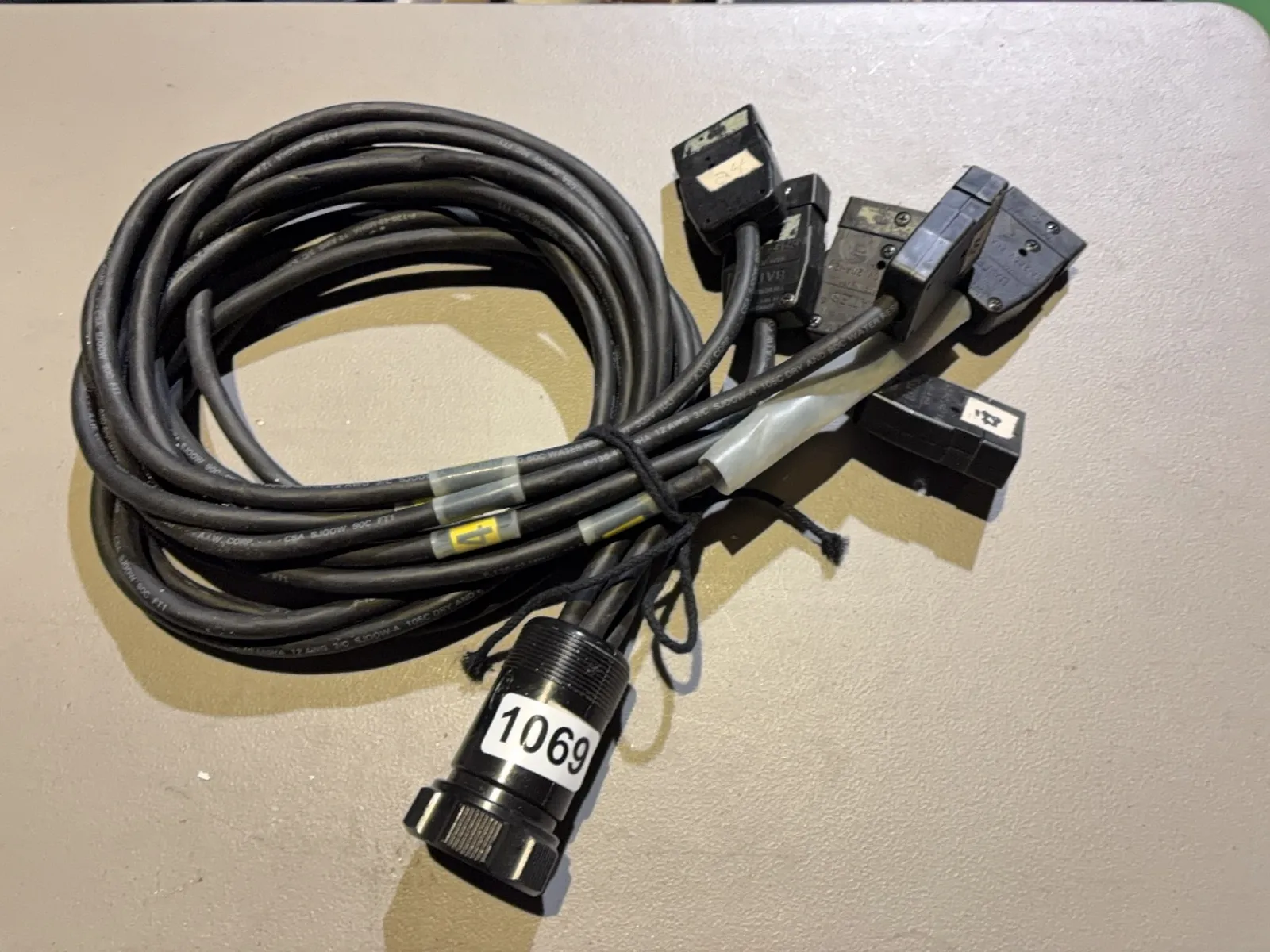 female-socapex-to-6-3-pin-male-stage-lighting-connector-7aee2a