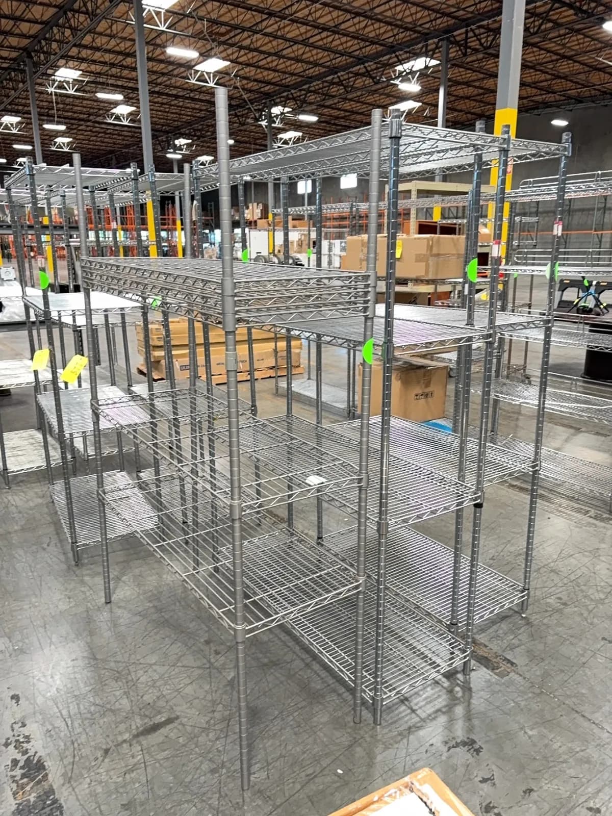 3-metro-style-racks-13d342