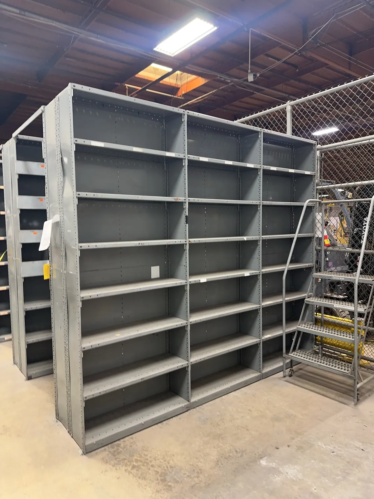 double-sided-adjustable-metal-storage-rack-109x97x24-contents-not-included-mrcwg6vt