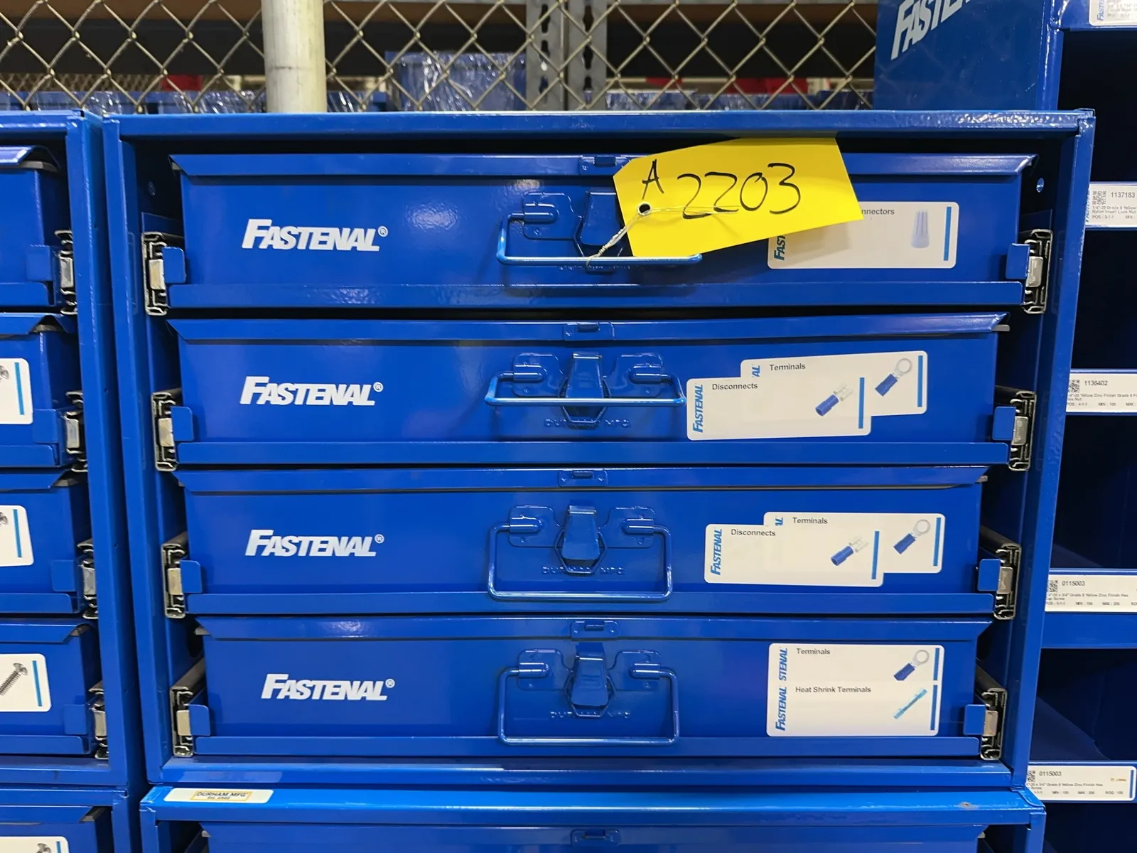 4-drawer-fastenal-hardware-cabinet-with-contents-mrcvvy1v