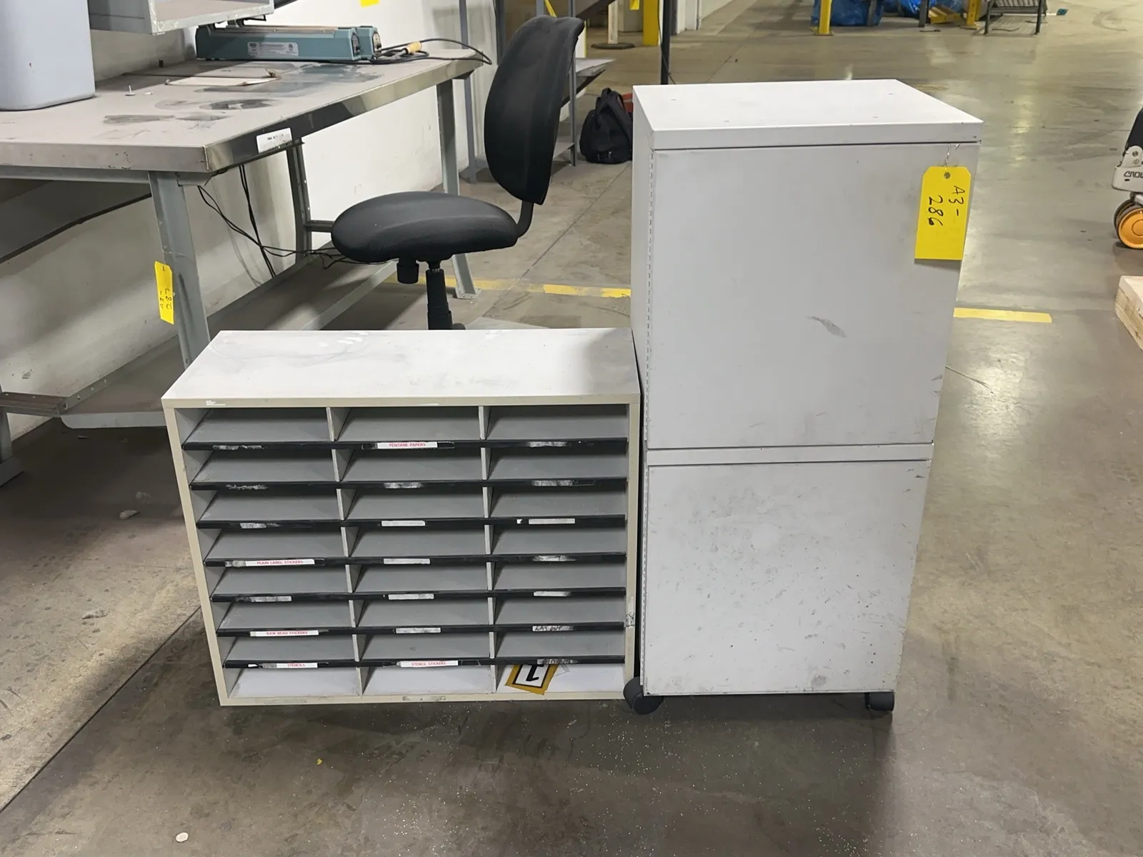 rolling-storage-cabinet-and-organizer-354f95
