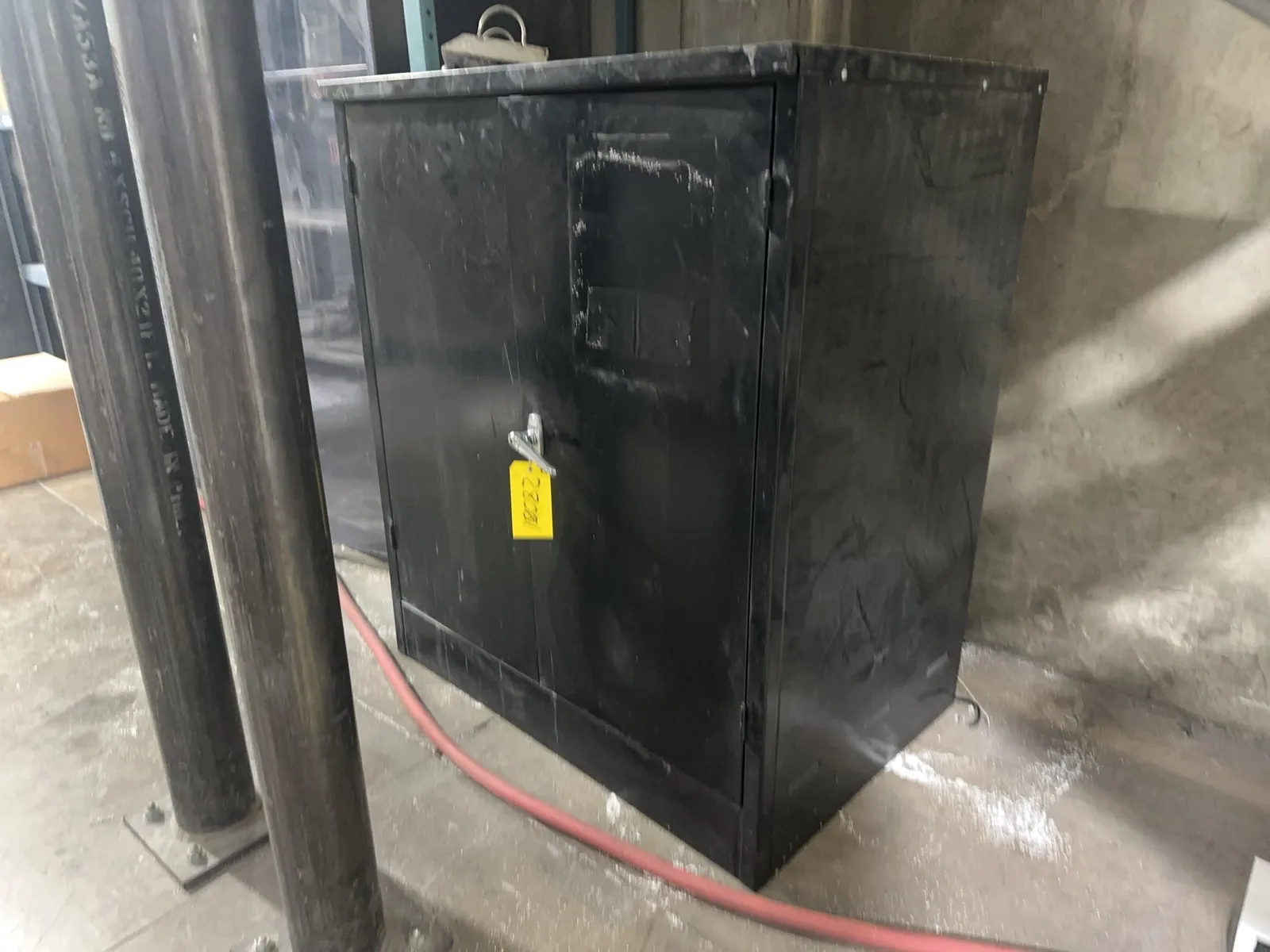 metal-storage-cabinet-with-contents-mrbfogpq