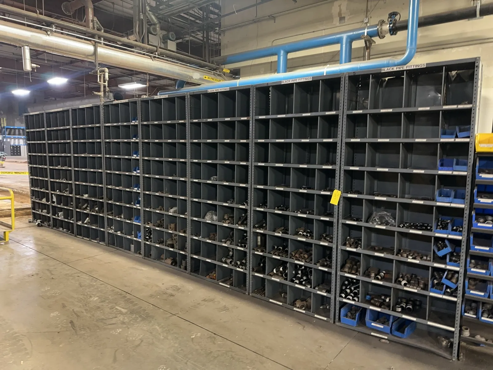 8-steel-storage-racks-with-contents-assorted-pipe-fittings-mrmlbg7l