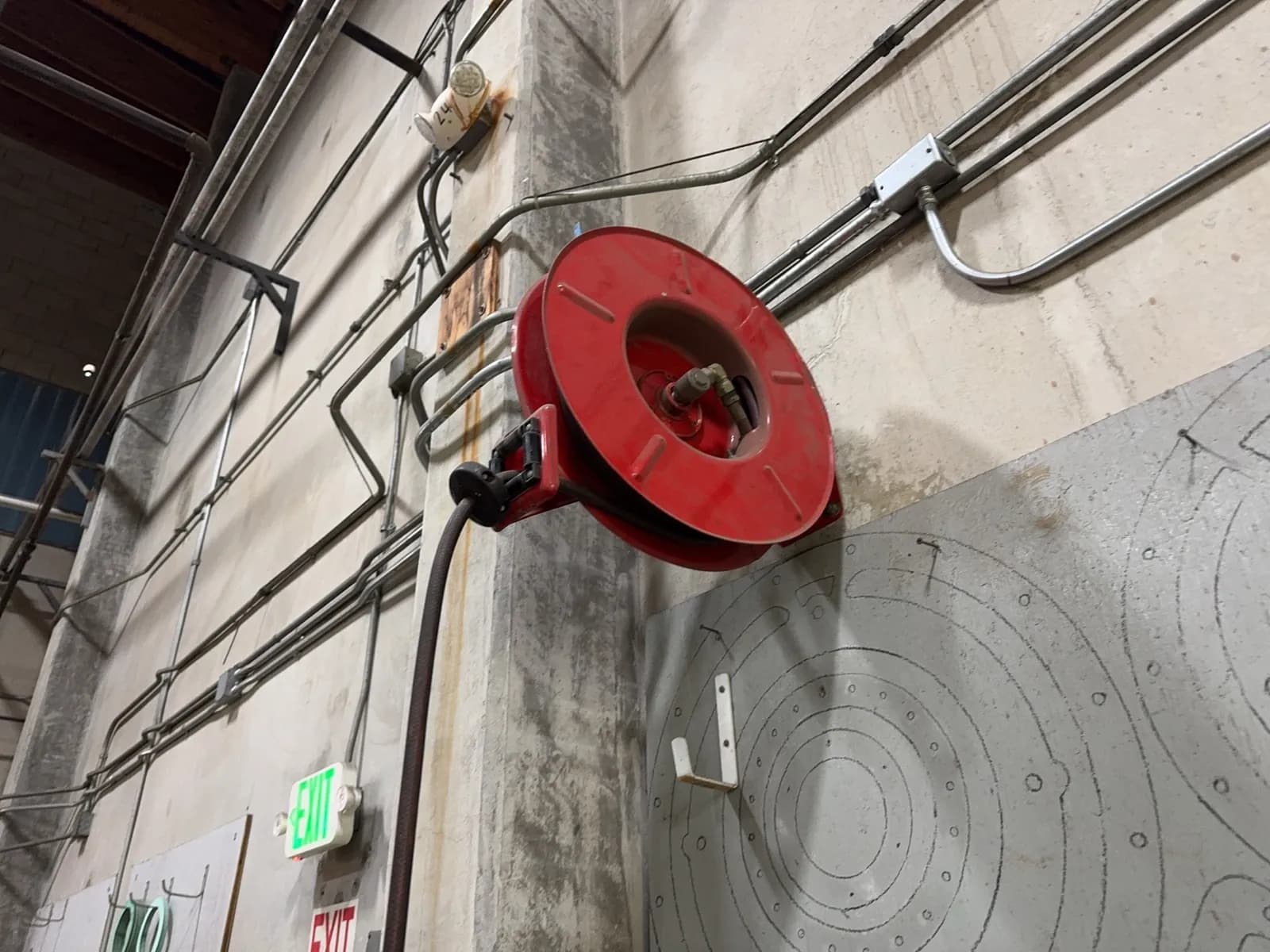 wall-mounted-air-hose-reel-mrnx47nf