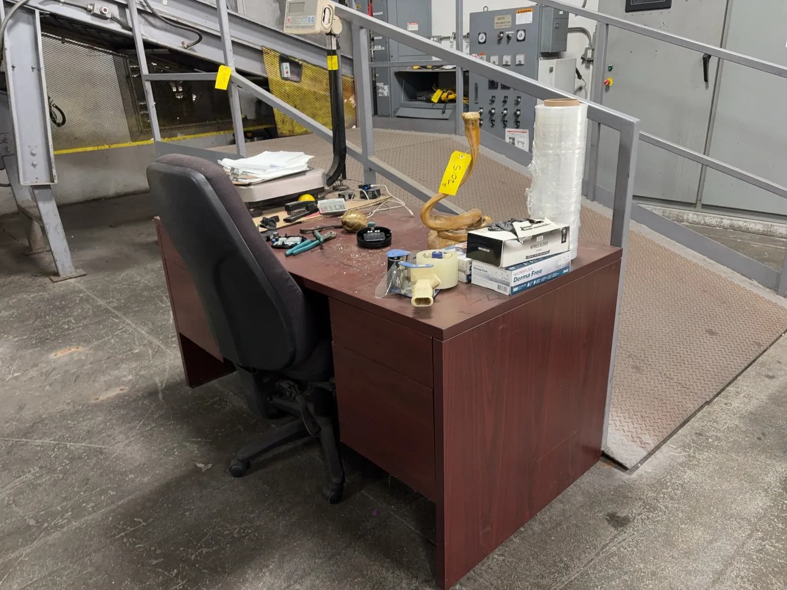 office-desk-and-chair-with-contents-included-b8f44b