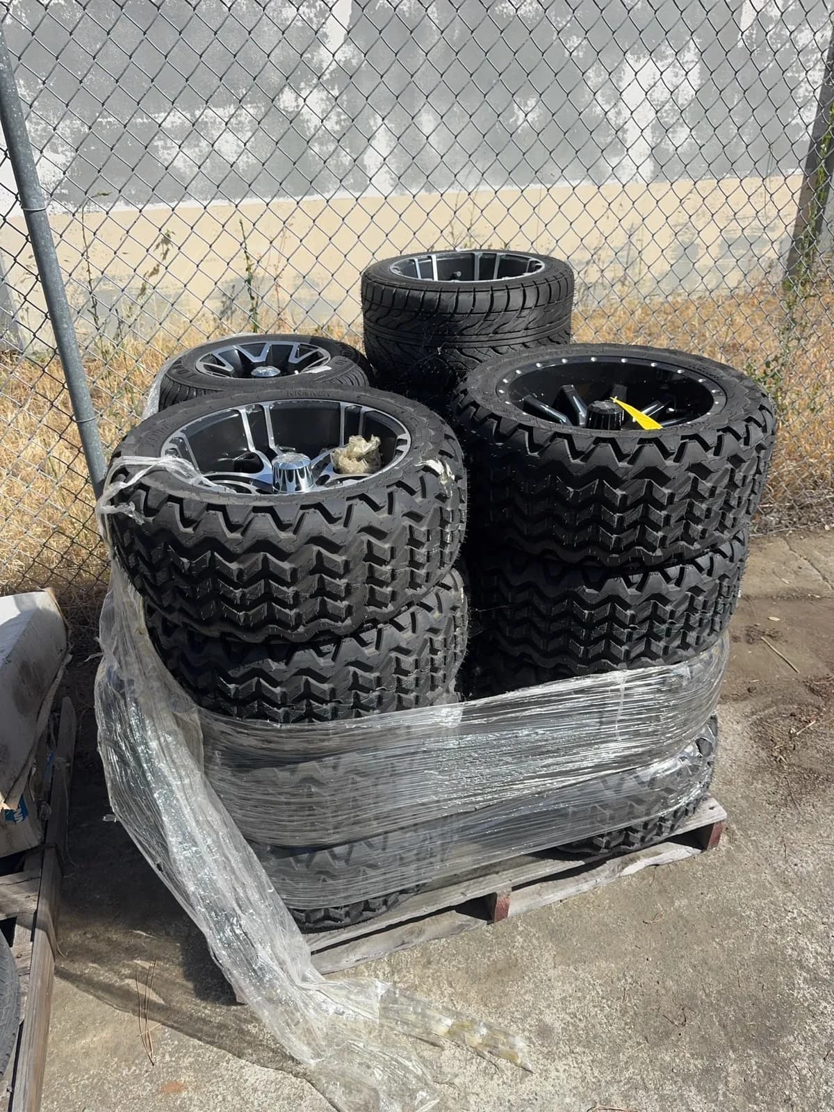 17-club-car-wheels-with-tires-2cf38d