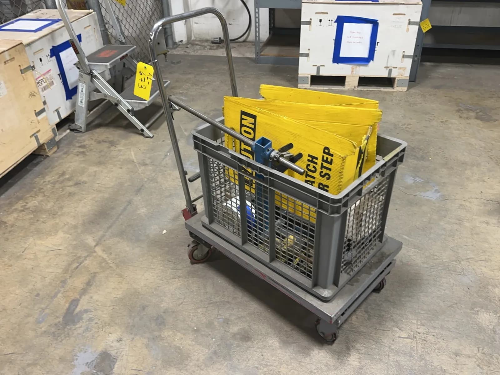 hydraulic-cart-with-contents-included-mrcx1sg7