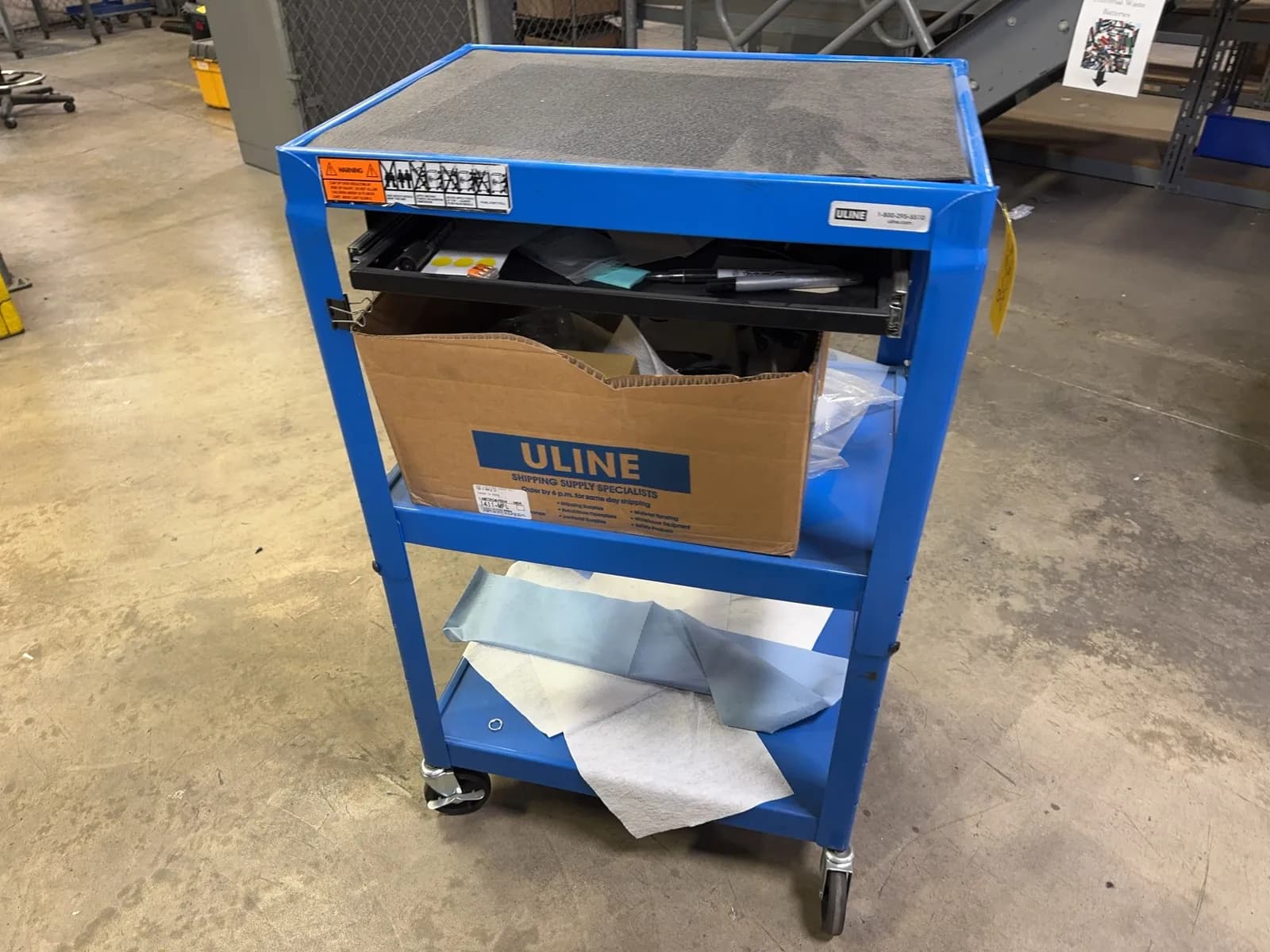 uline-rolling-desk-cart-and-contents-spray-bottle-lids-and-poly-bags-mrcx1z1j