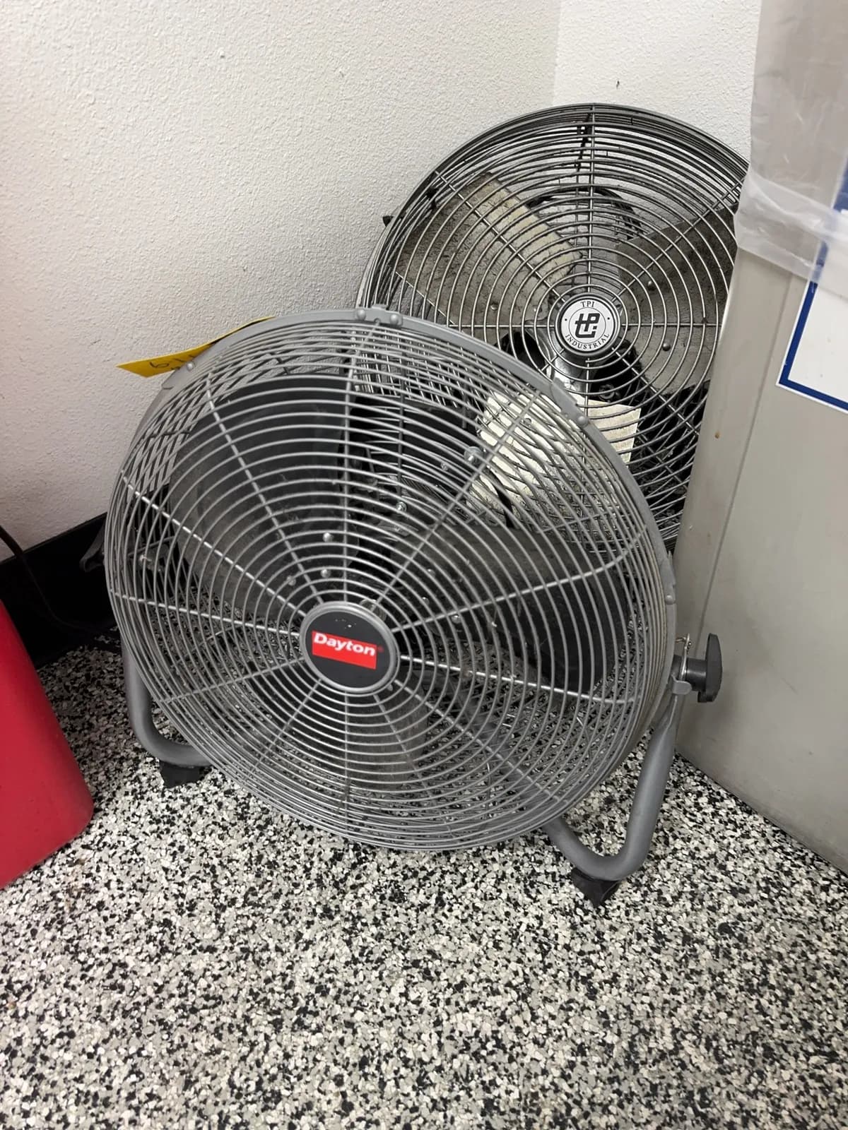 2-shop-fans-mrcx23ay