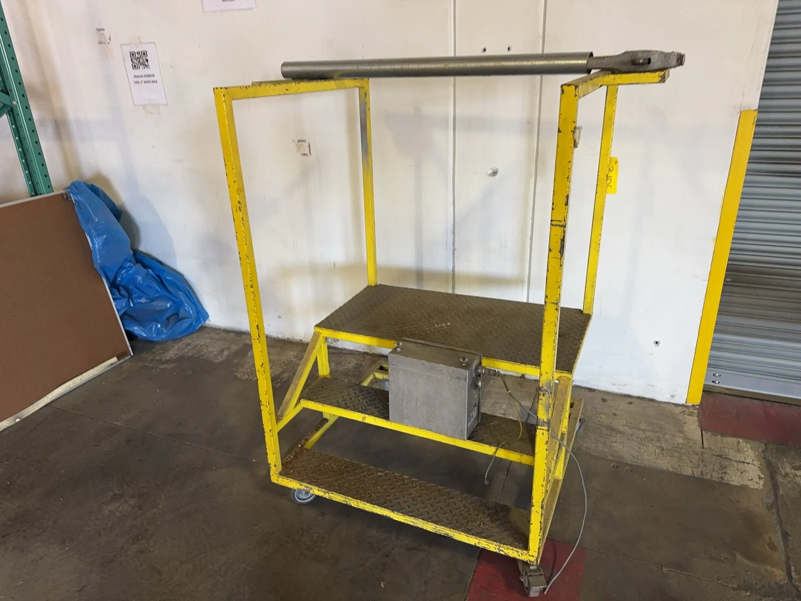 3-rolling-shop-work-platform-mrcx27bq