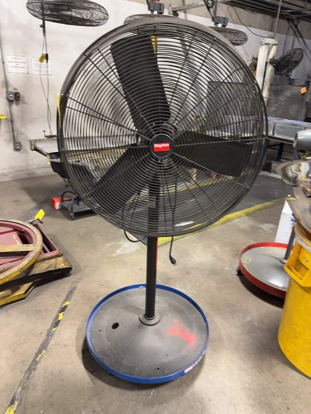30-dayton-shop-fan-mrmfez6l