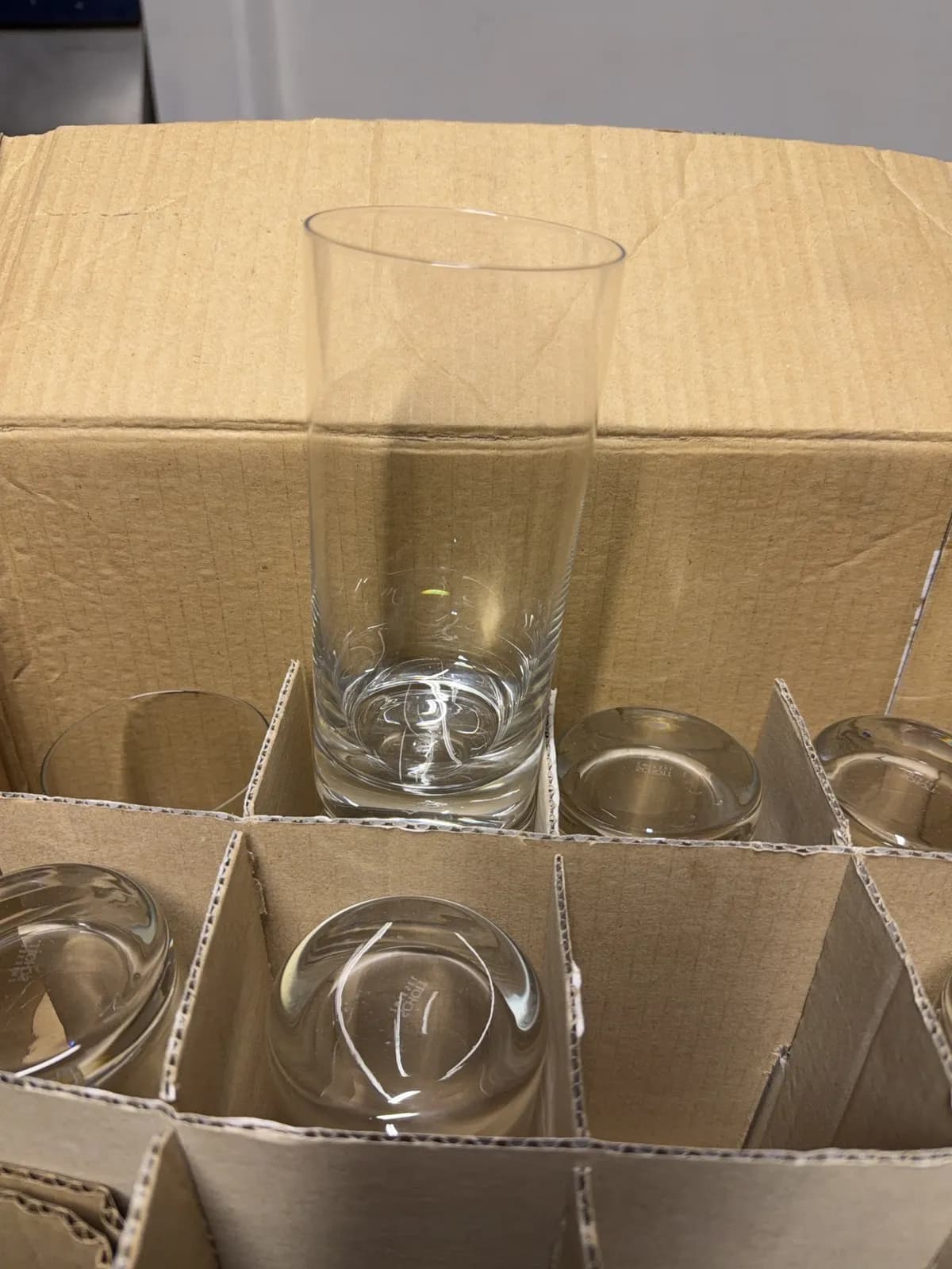 assorted-water-soda-beer-glasses-d8fc27