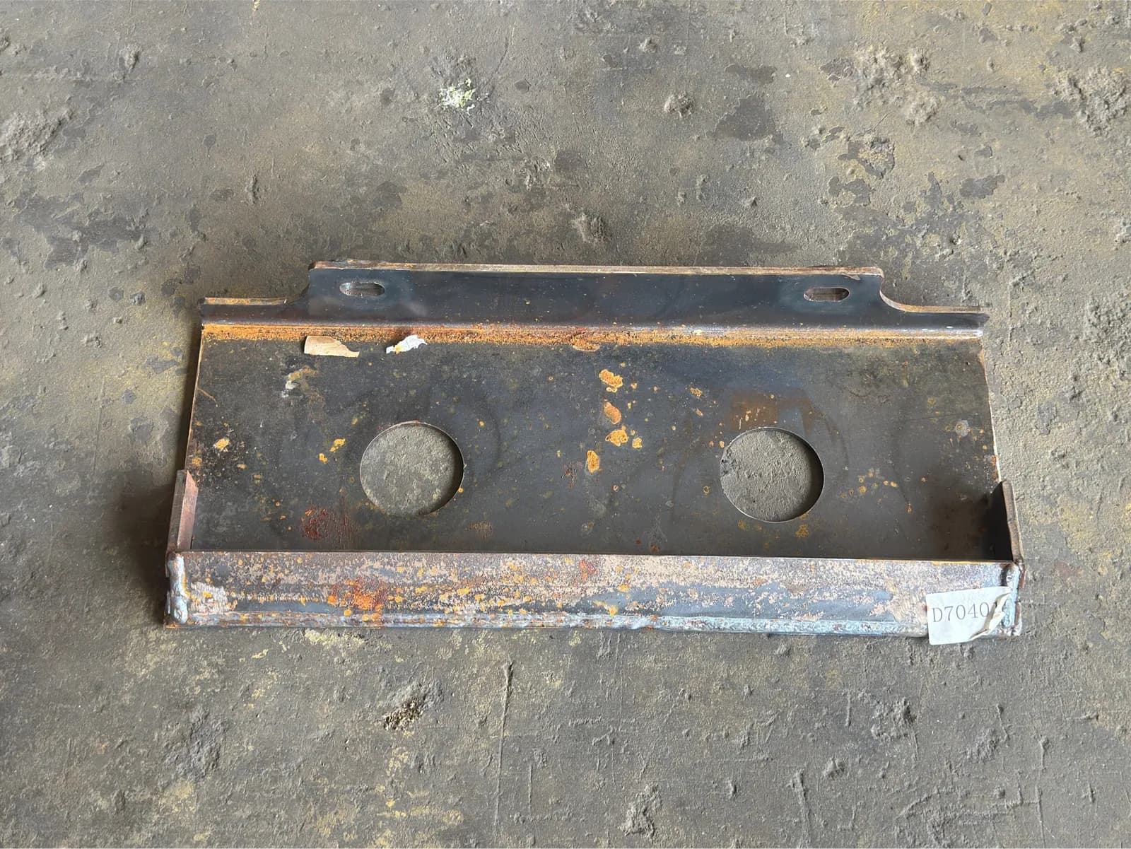 2026-future-mini-skid-steer-mounting-plate-unused-mro3zqlq